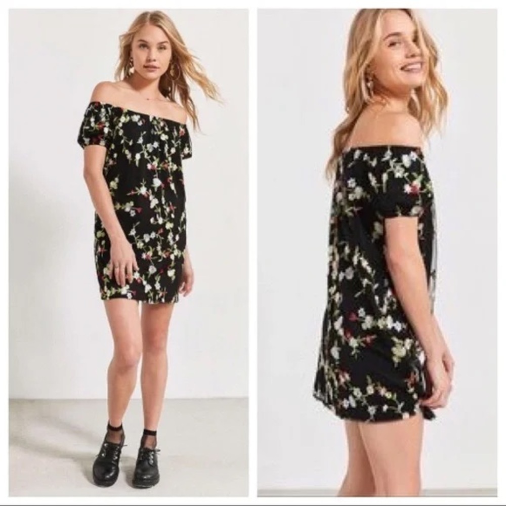 Urban Outfitters Kimchi Blue Black Floral Embroidered Off the Shoulder Dress